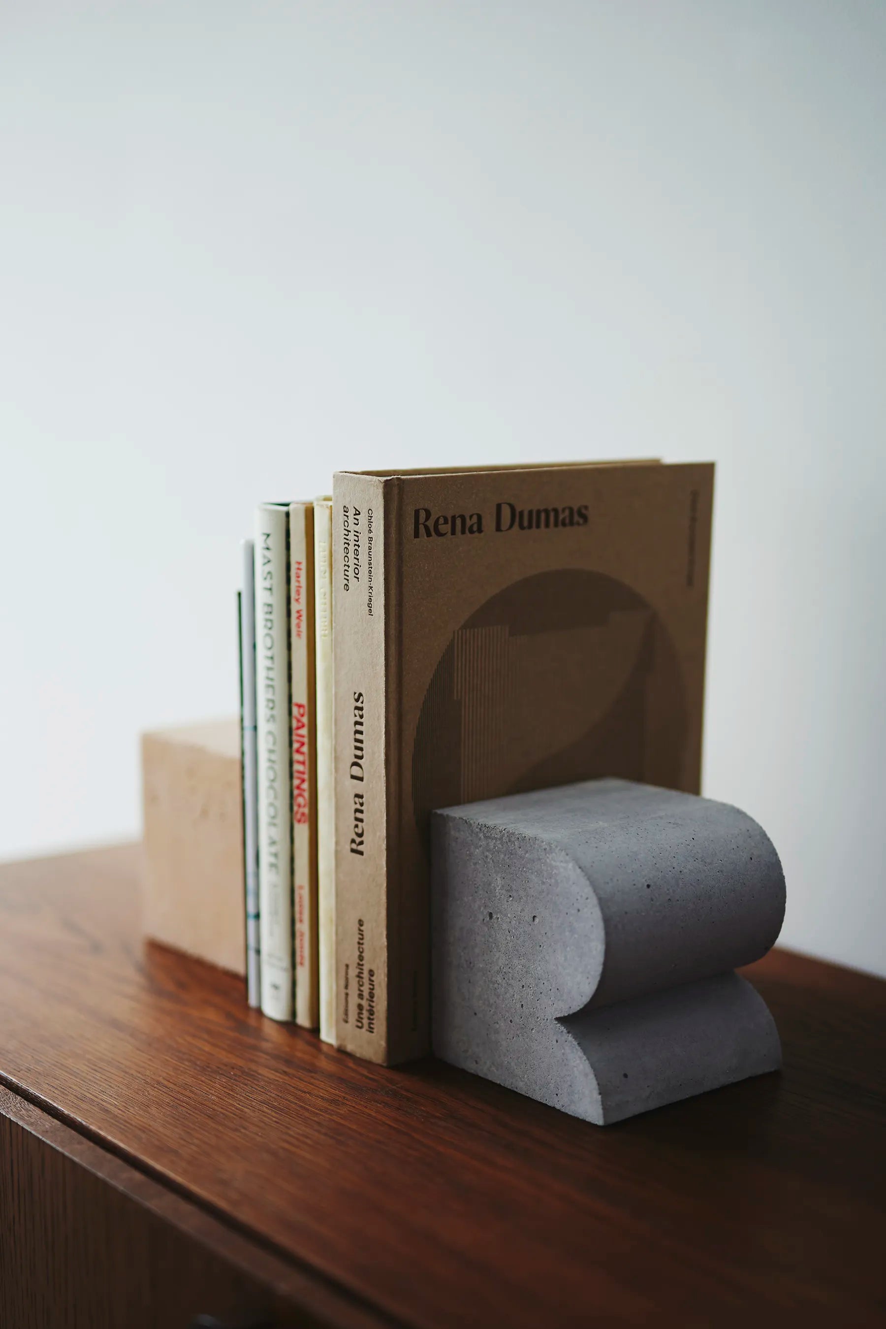 ブックエンド R